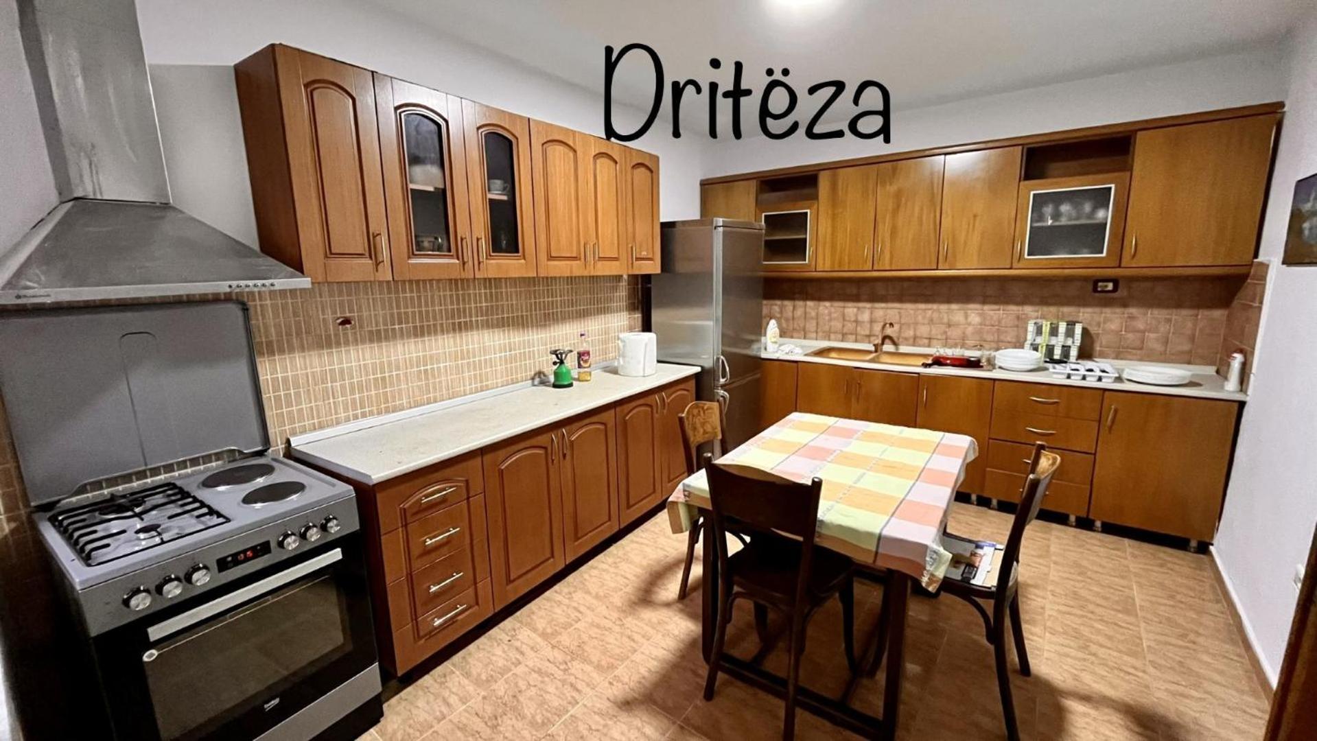 فندق Driteza كورتشي المظهر الخارجي الصورة